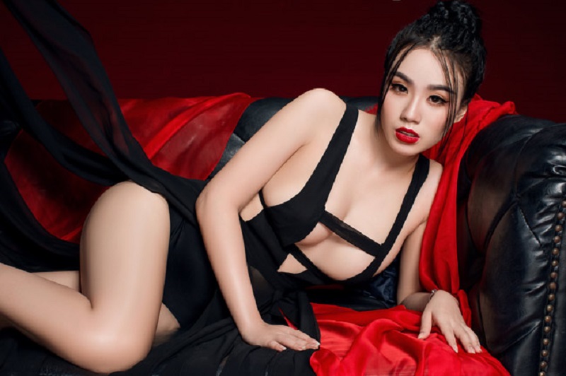 Ảnh sex Idol QQLive Linh Miu làm cho các anh phải điêu đứng