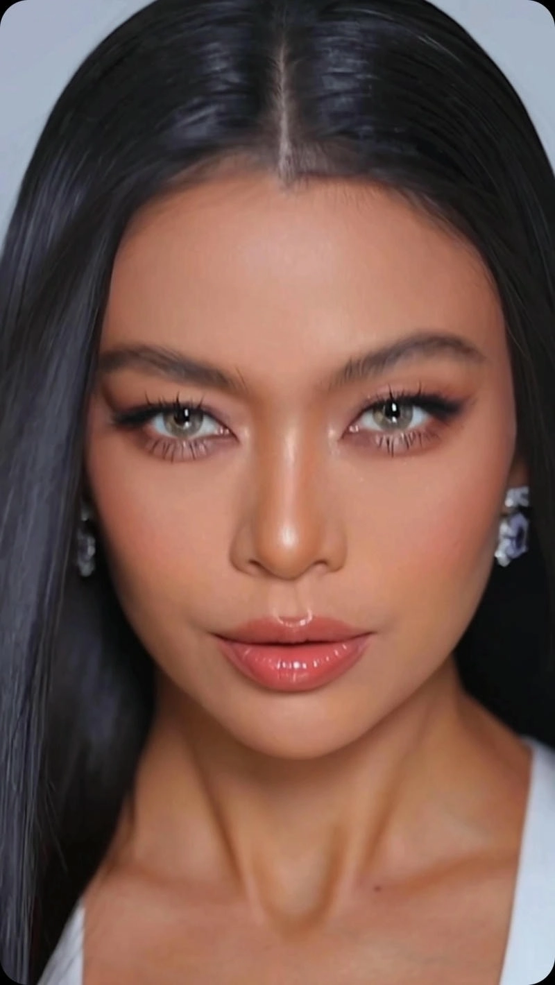 Thời trang khi Mâu Thủy mang thai cực chất