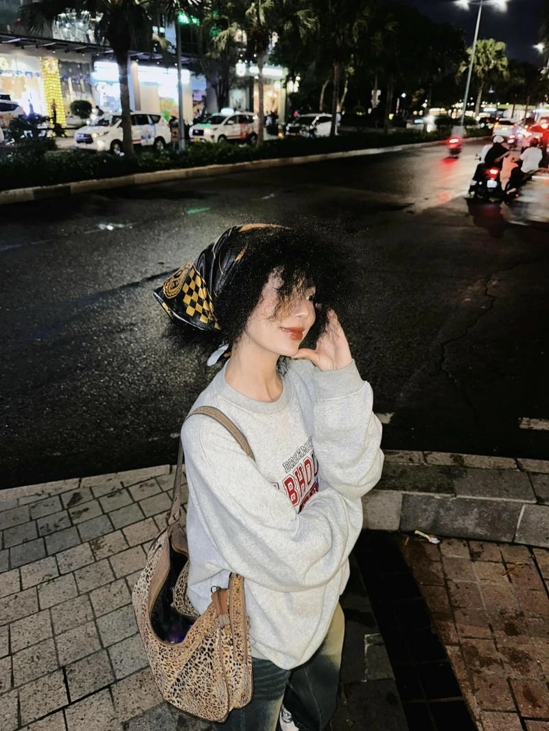 Sự việc Mai Âm Nhạc bị đấm gây xôn xao cộng đồng