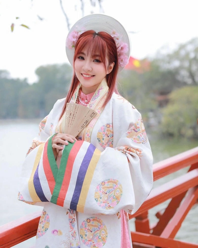 Như Hexi gây bão mạng với hình ảnh mới